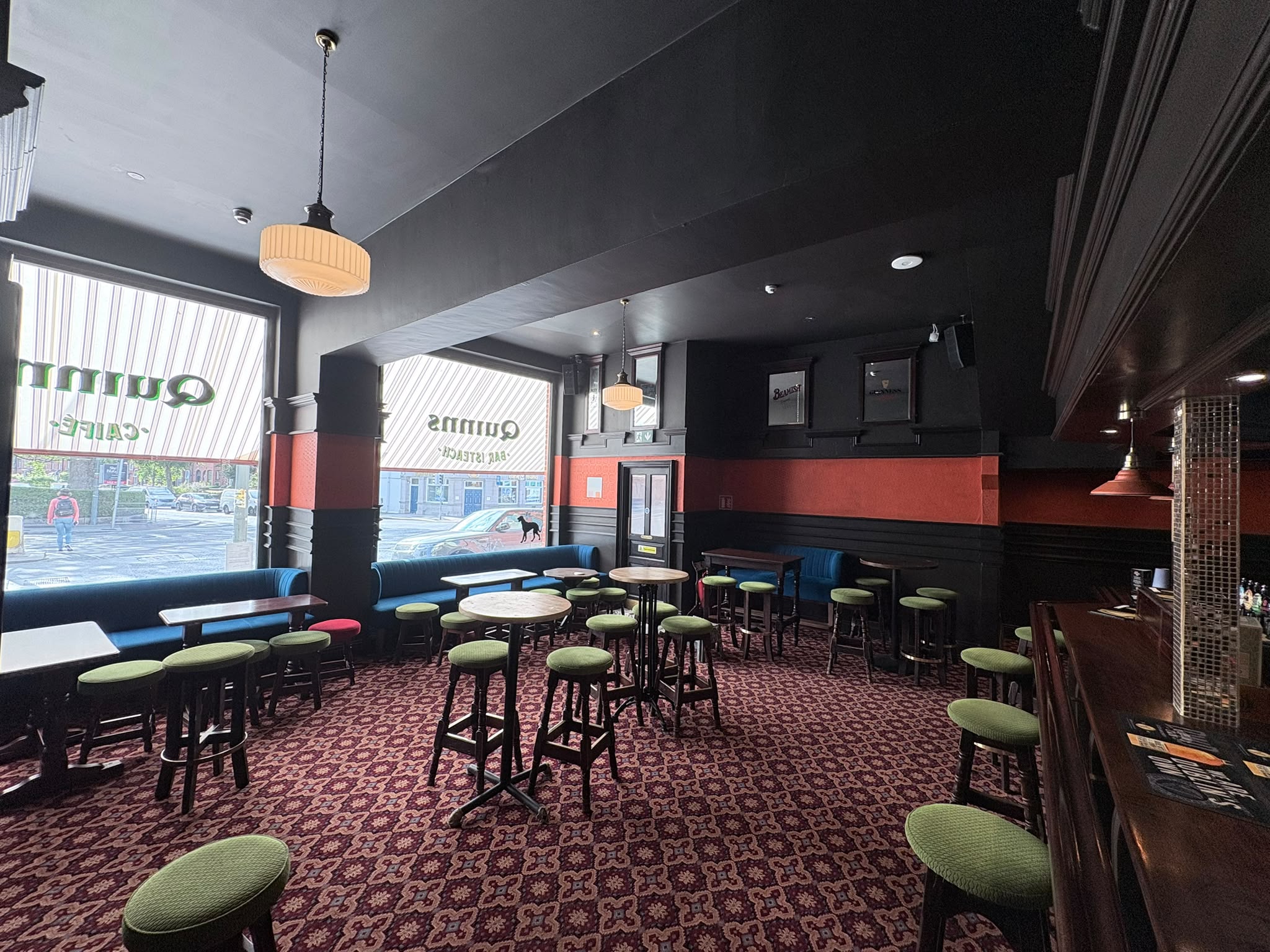 Window seating in the front bar